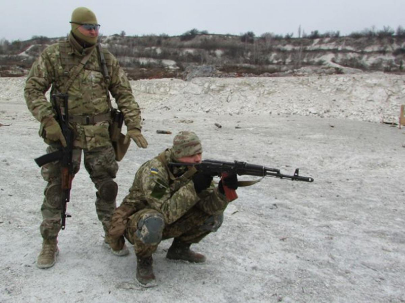 Британские военные посетили Донбасс