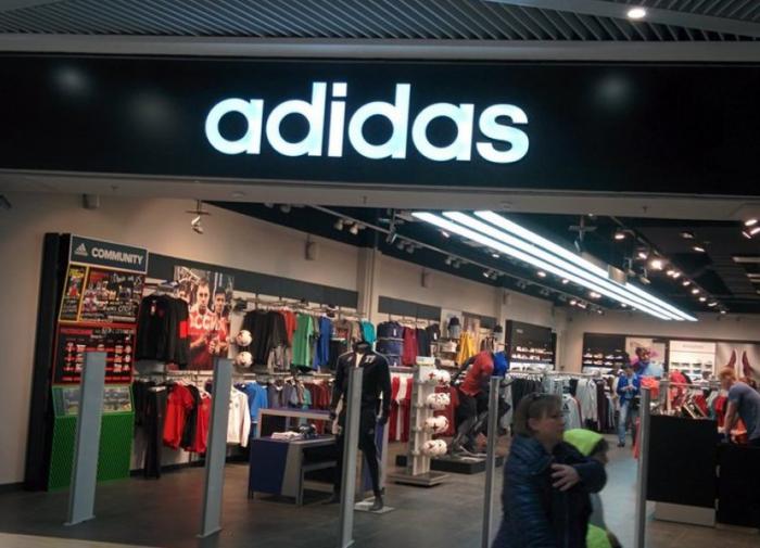 Продажи Adidas и Nike упали из-за бойкота в Китае