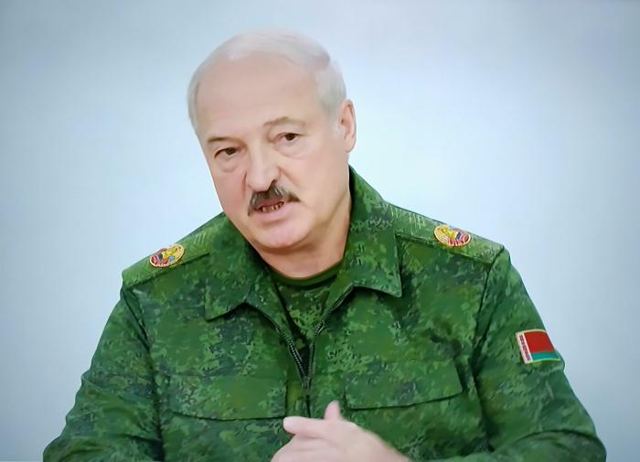 Лукашенко заверил, что Белоруссия не намерена воевать на Украине