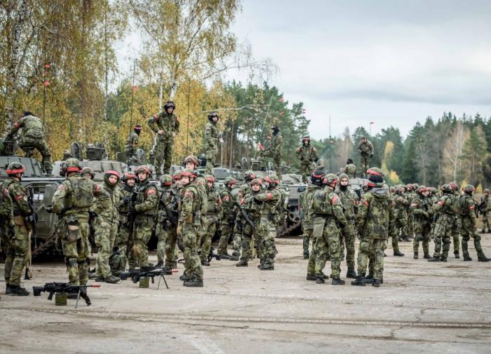 НАТО начало военные учения около границ России