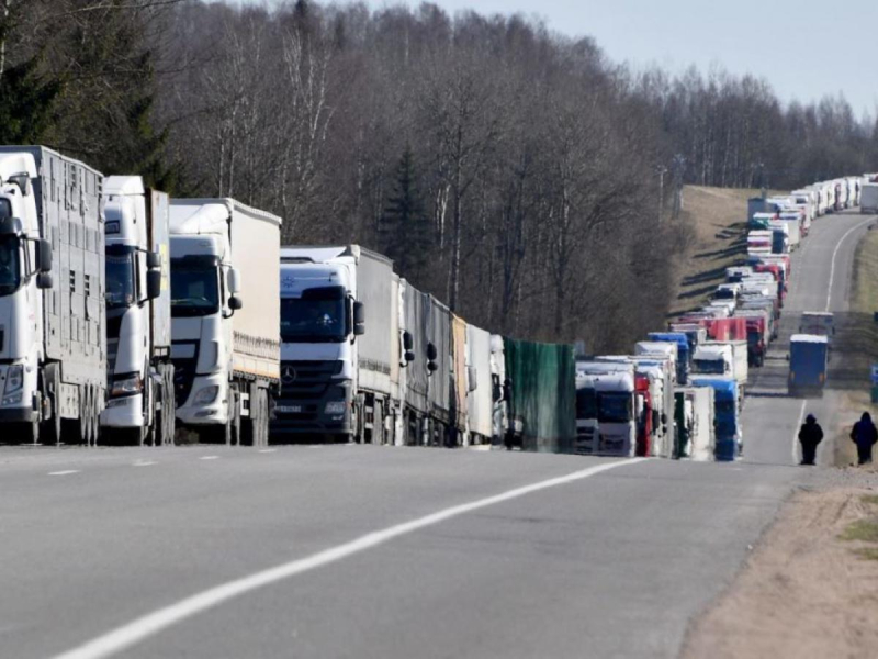 На границе Польши и Украины странно исчезают грузовики